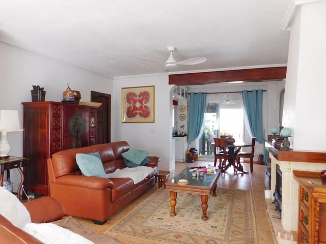 Chalet de 3 habitaciones en San Miguel de Salinas en venta con piscina garaje - 270.000 € (Ref: 9335157)