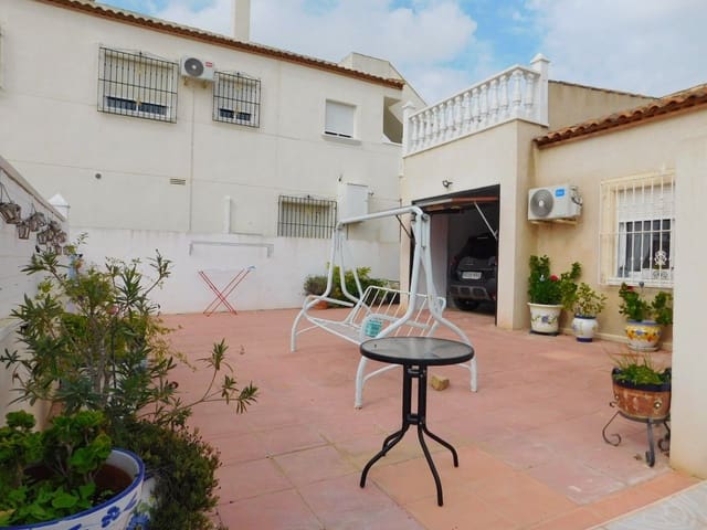 Chalet de 3 habitaciones en San Miguel de Salinas en venta con piscina garaje - 270.000 € (Ref: 9335157)