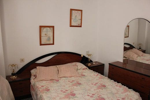 Casa de 5 habitaciones en Murchas en venta - 68.000 € (Ref: 5110033)