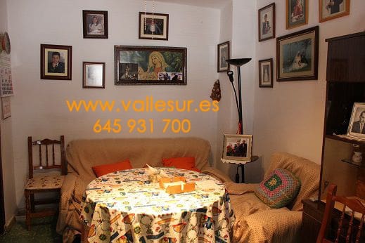 Casa de 5 habitaciones en Murchas en venta - 68.000 € (Ref: 5110033)