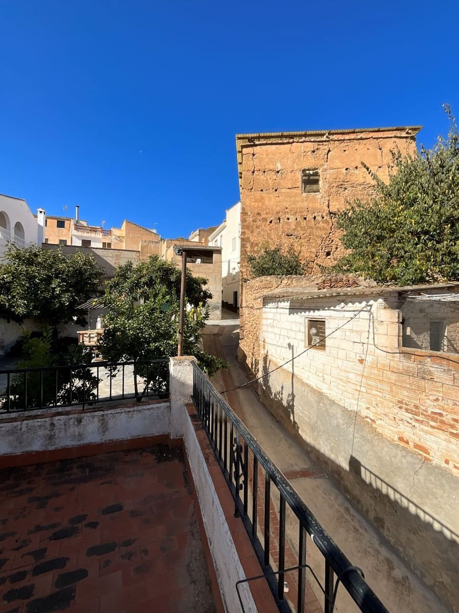 4 slaapkamer Huis te koop in Albunuelas - € 59.000 (Ref: 9588068)