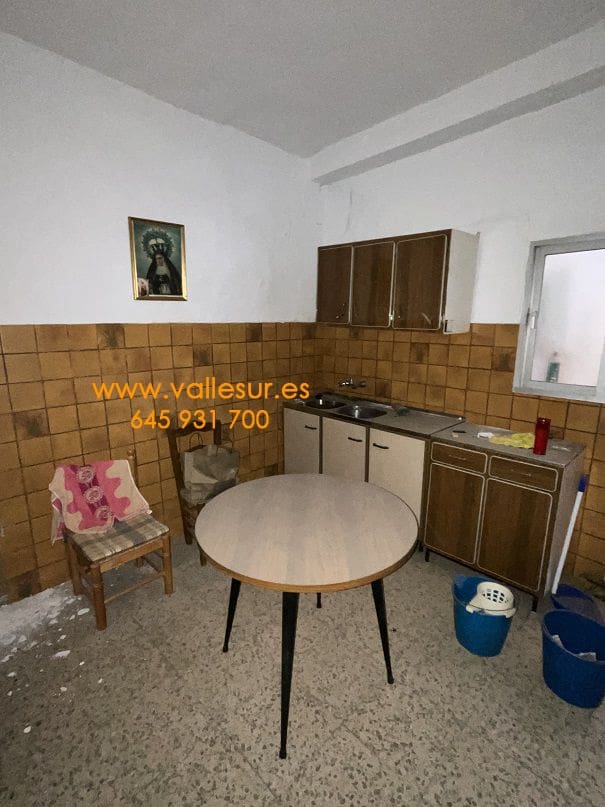 Casa de 3 habitaciones en Murchas en venta con garaje - 55.000 € (Ref: 9588070)