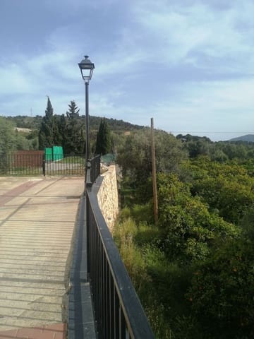 Grunde uden byggetilladelser til salg i Talará, Lecrín - € 39.000 (Ref: 9588078)