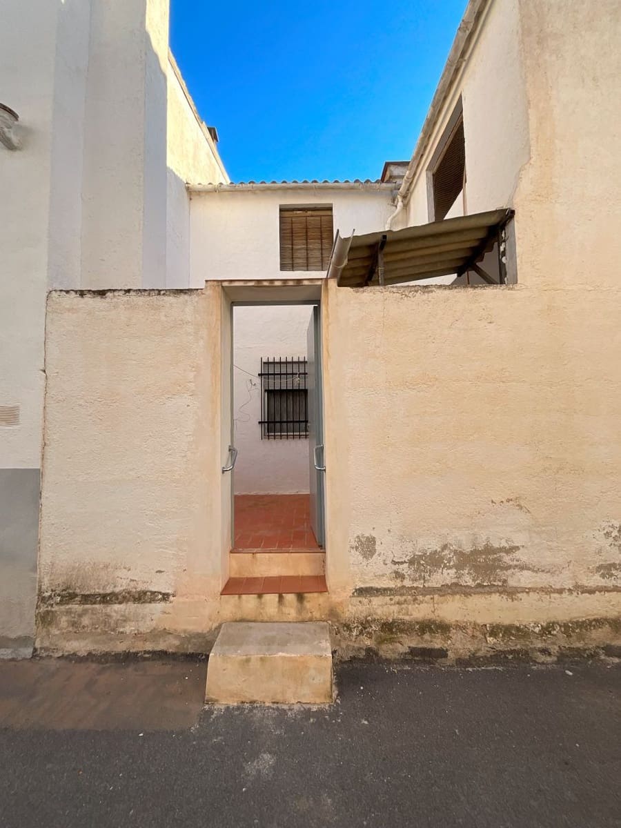 3 sovrum Hus till salu i Albunuelas med garage - 120 000 € (Ref: 9588079)