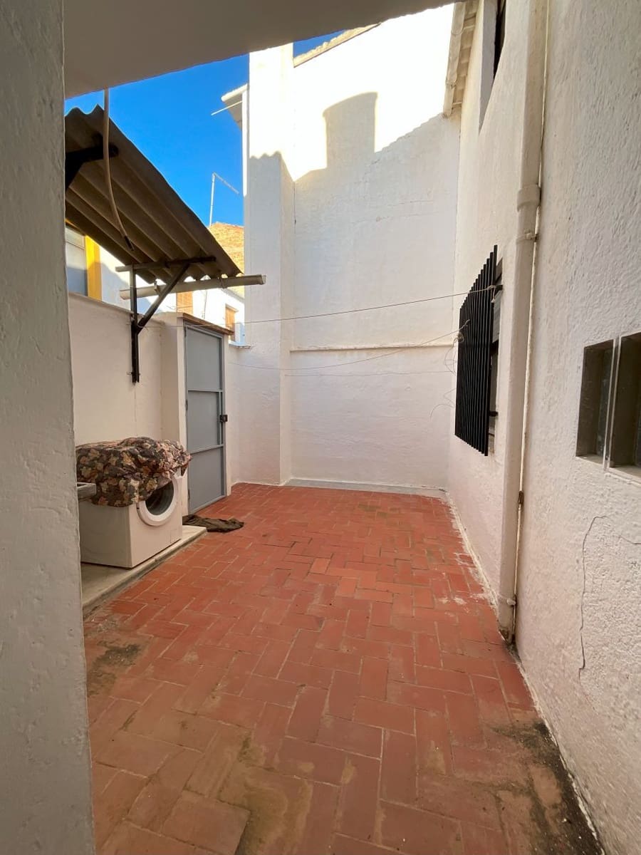 3 sovrum Hus till salu i Albunuelas med garage - 120 000 € (Ref: 9588079)