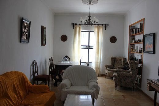 7 Zimmer Haus zu verkaufen in Restabal mit Garage - 450.000 € (Ref: 9615221)