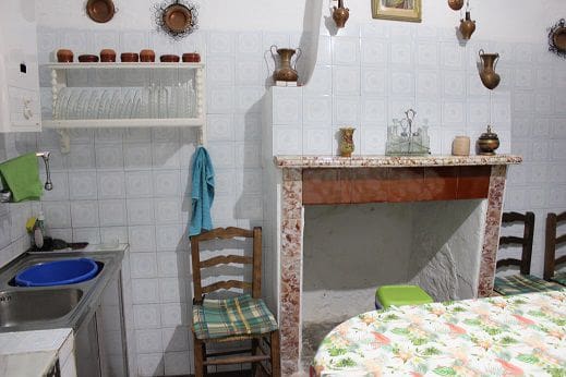 7 Zimmer Haus zu verkaufen in Restabal mit Garage - 450.000 € (Ref: 9615221)