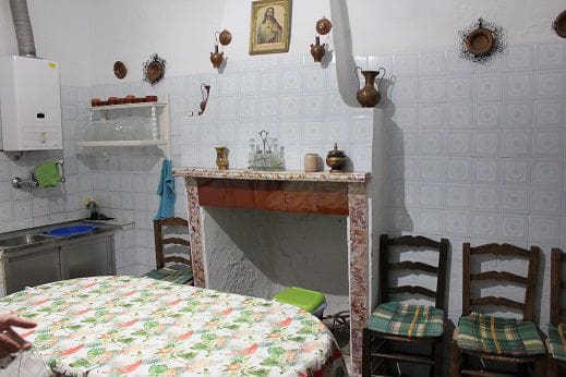 7 Zimmer Haus zu verkaufen in Restabal mit Garage - 450.000 € (Ref: 9615221)