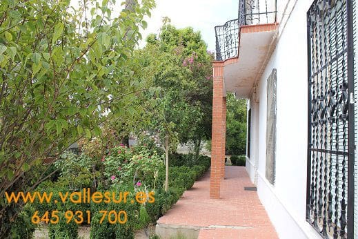 7 Zimmer Haus zu verkaufen in Restabal mit Garage - 450.000 € (Ref: 9615221)