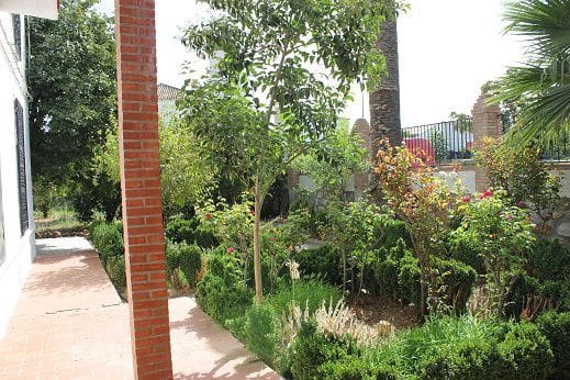 7 Zimmer Haus zu verkaufen in Restabal mit Garage - 450.000 € (Ref: 9615221)