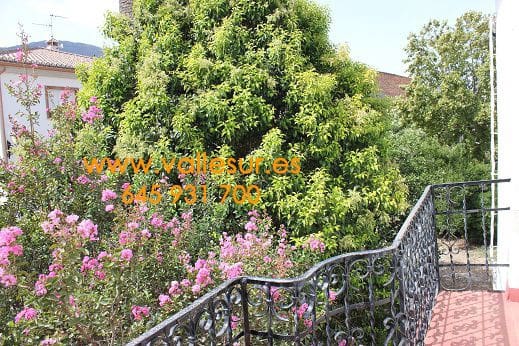 7 Zimmer Haus zu verkaufen in Restabal mit Garage - 450.000 € (Ref: 9615221)