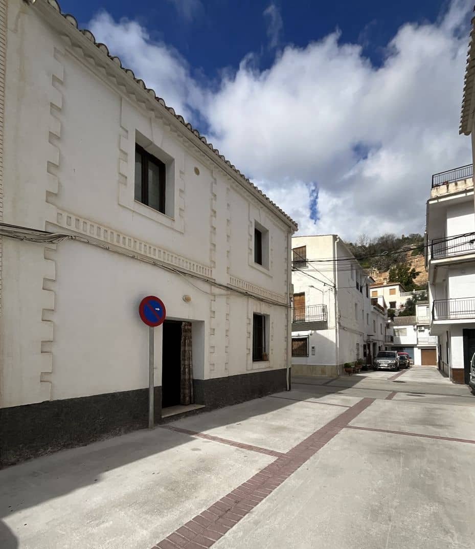 Casa de 2 habitaciones en Albuñuelas en venta - 110.000 € (Ref: 9698124)