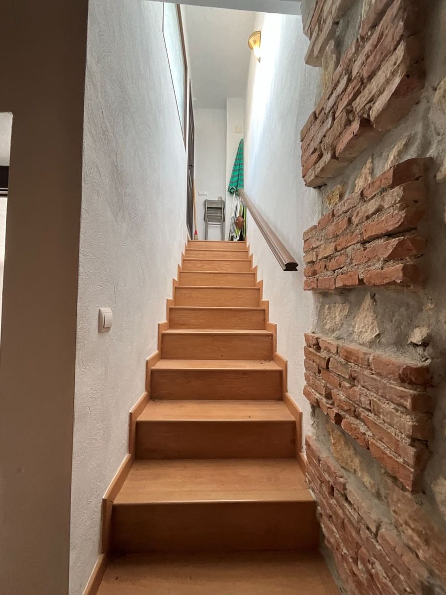 Casa de 2 habitaciones en Albuñuelas en venta - 110.000 € (Ref: 9698124)