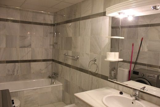 2 soveværelse Lejlighed til leje i Granada by - € 750 (Ref: 9761778)