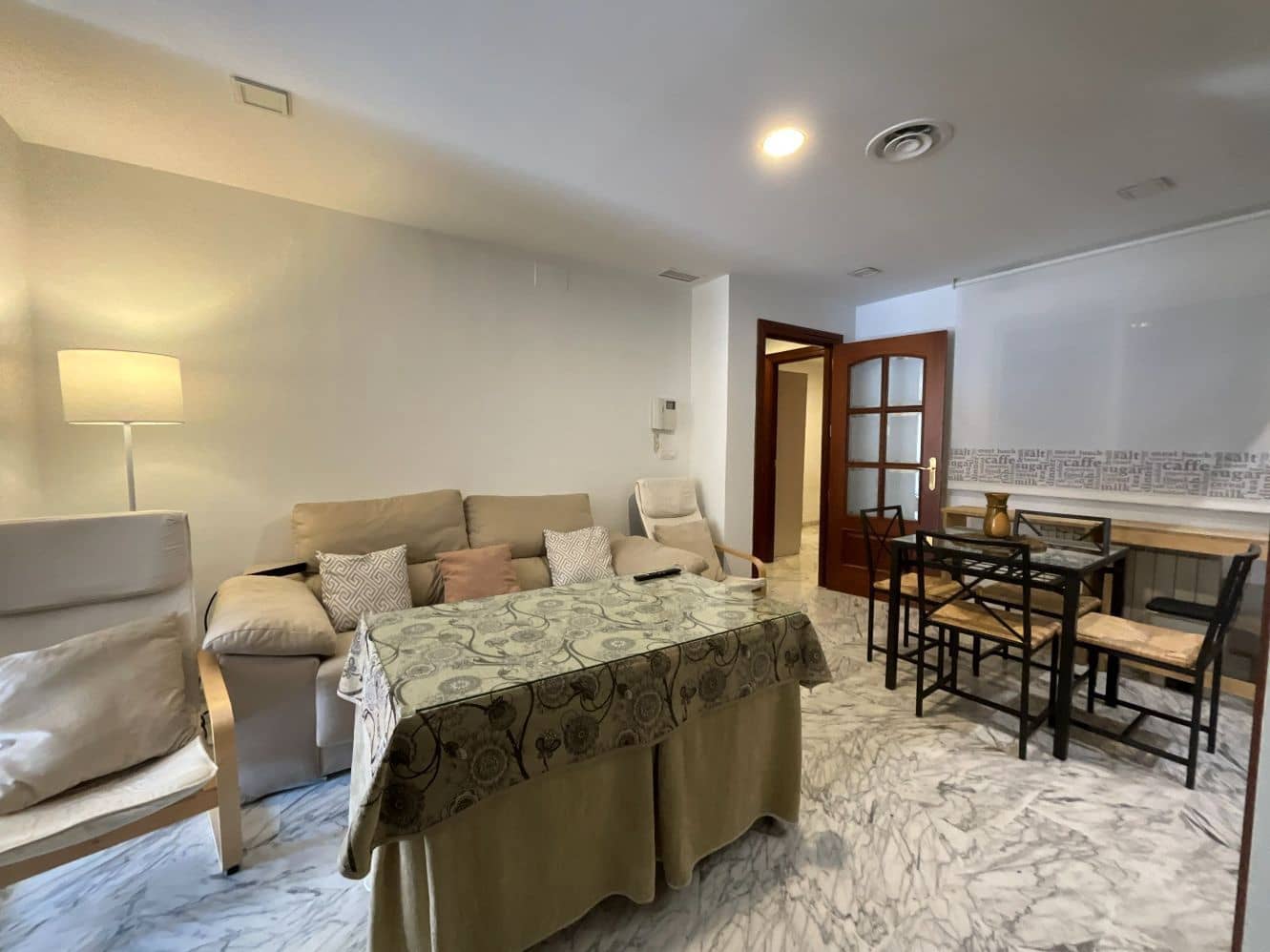 2 bedroom Flat for rent in Granada city - € 750 (Ref: 9761778)