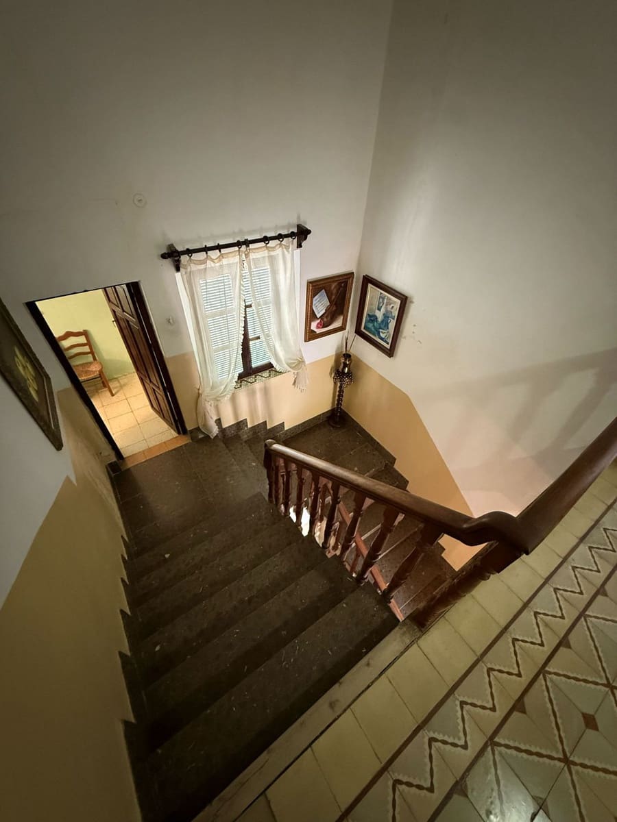 7 soverom Hus til salgs i Restabal med garasje - € 450 000 (Ref: 9790785)