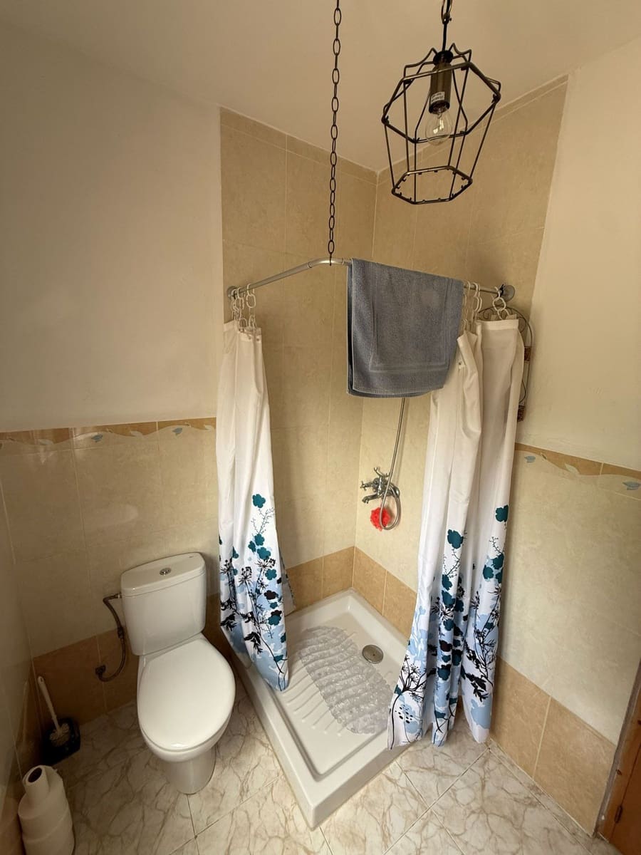 2 makuuhuone Maalaistalo myytävänä paikassa Albunuelas - 140 000 € (Ref: 9806239)