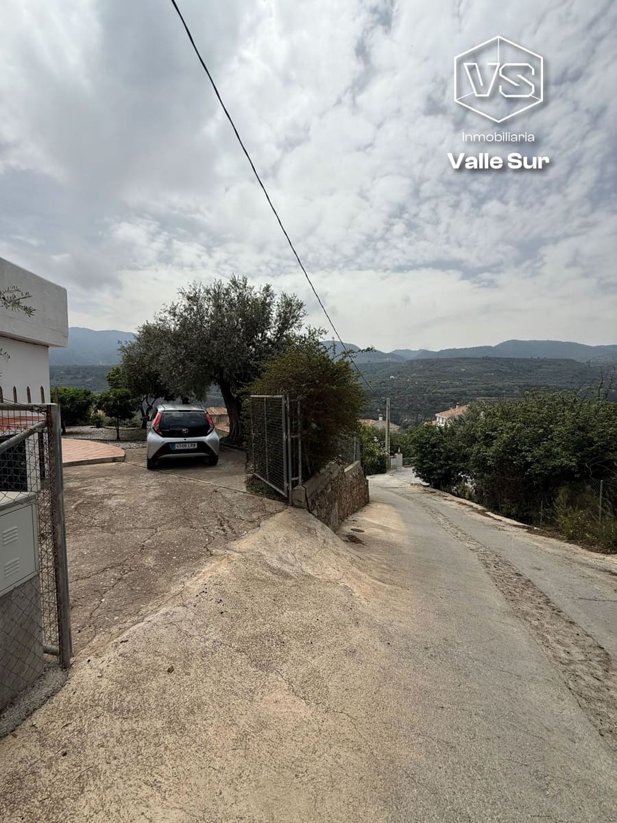 2 makuuhuone Maalaistalo myytävänä paikassa Albunuelas - 140 000 € (Ref: 9806239)