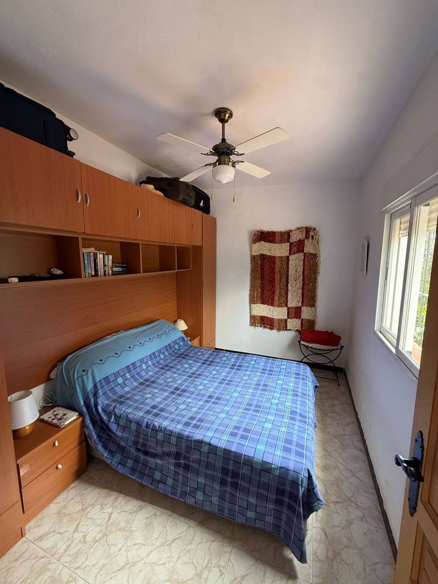 2 makuuhuone Maalaistalo myytävänä paikassa Albunuelas - 140 000 € (Ref: 9806239)