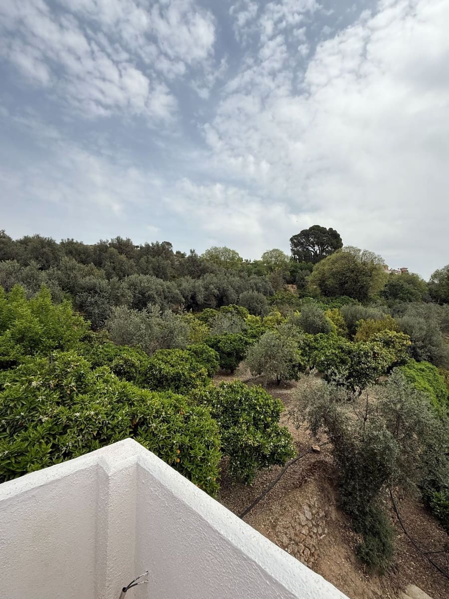 2 makuuhuone Maalaistalo myytävänä paikassa Albunuelas - 140 000 € (Ref: 9806239)