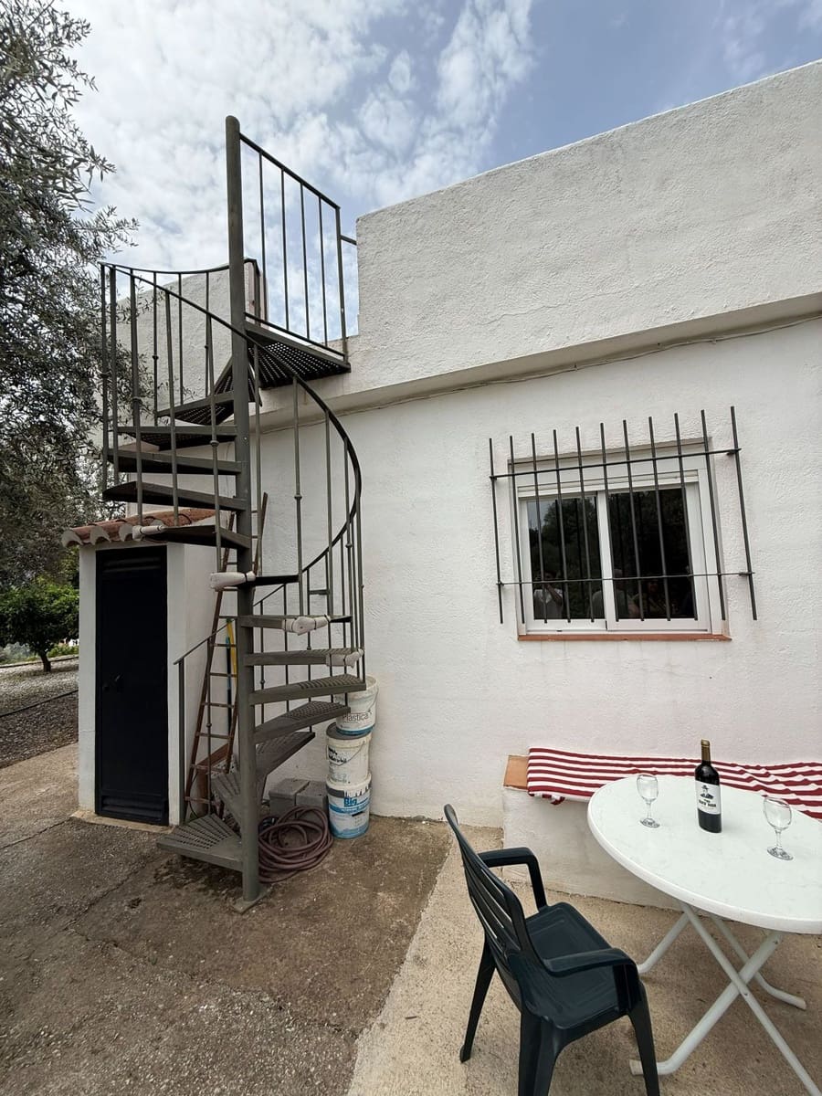 2 makuuhuone Maalaistalo myytävänä paikassa Albunuelas - 140 000 € (Ref: 9806239)