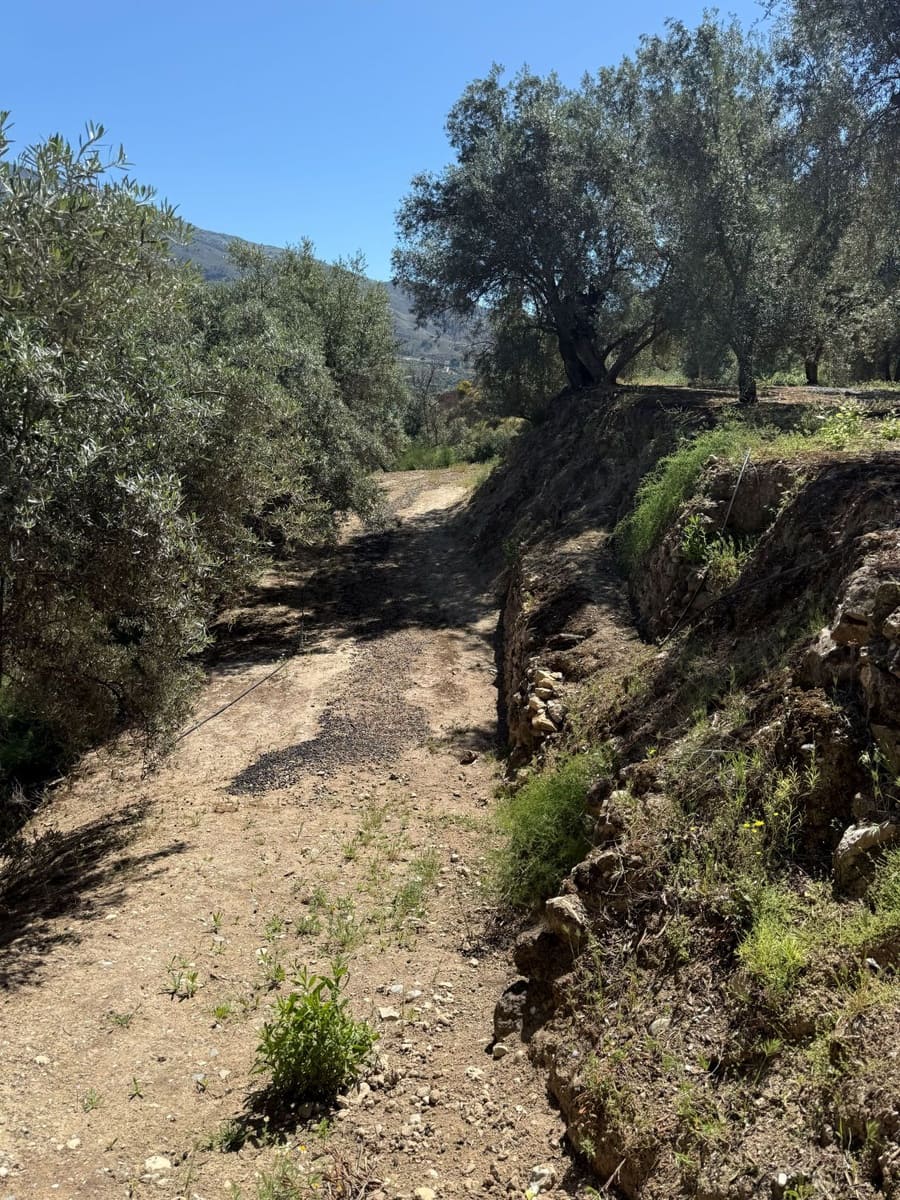 Quinta/Casa Rural para venda em Pinos del Valle - 45 000 € (Ref: 9830882)
