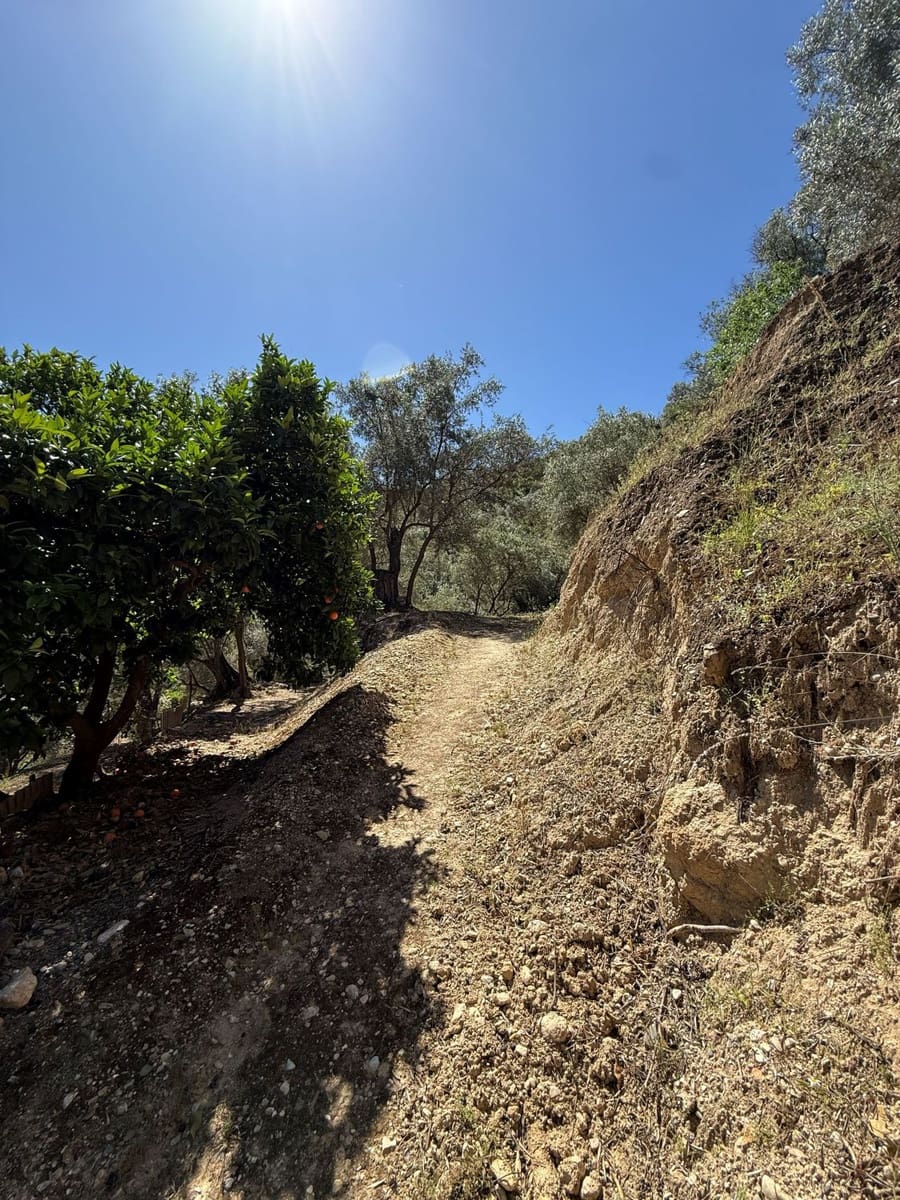 Quinta/Casa Rural para venda em Pinos del Valle - 45 000 € (Ref: 9830882)