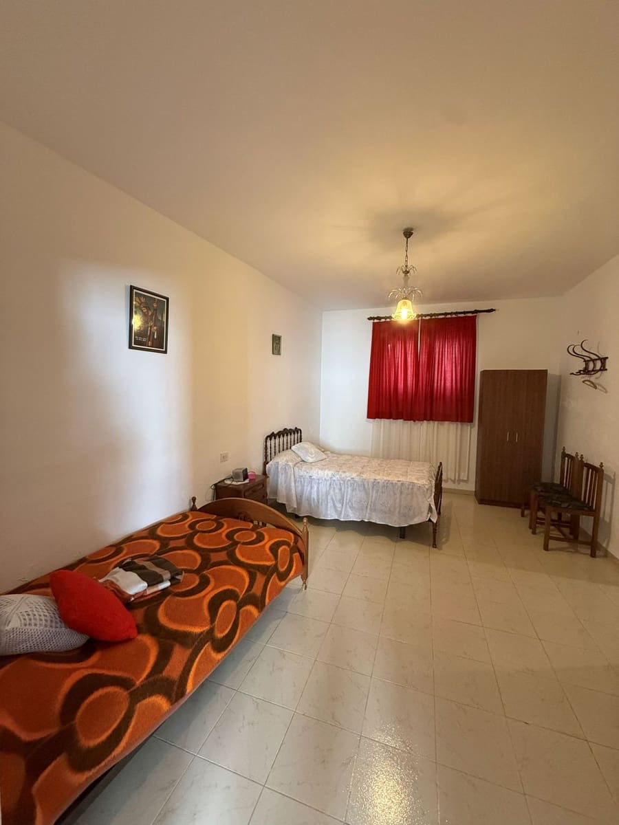 4 camera da letto Casa in vendita in Conchar con garage - 180.000 € (Rif: 9851064)