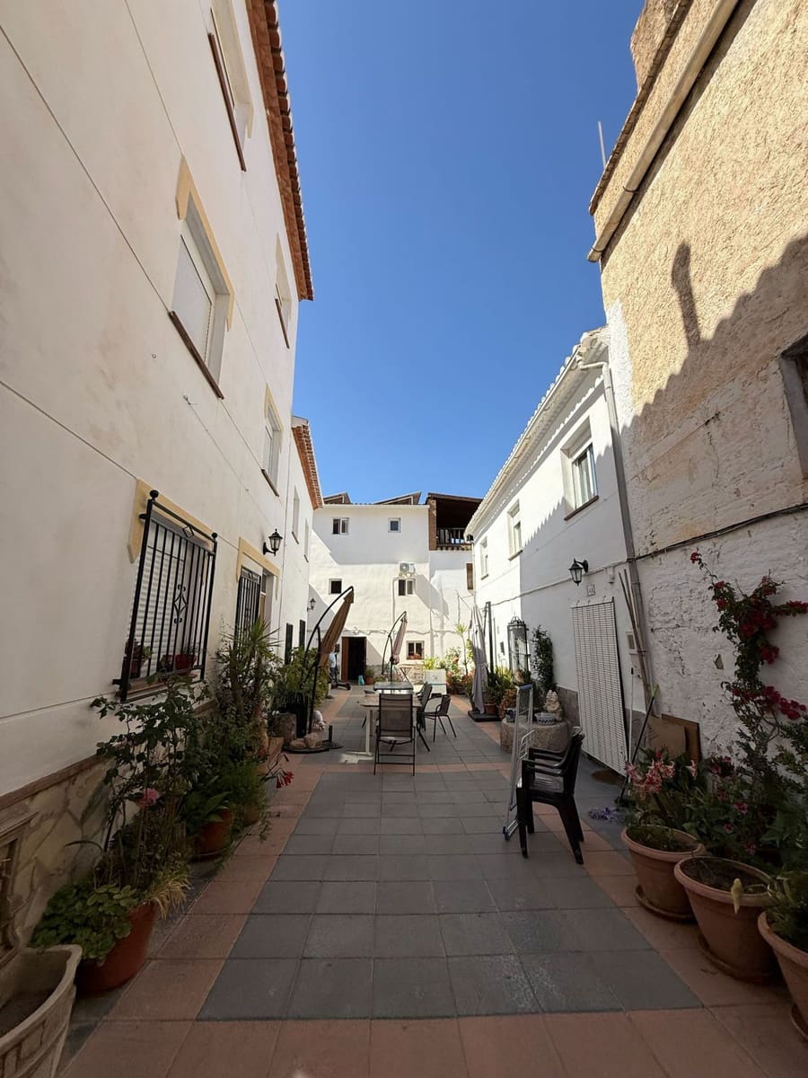 3 bedroom Townhouse for sale in Chite - € 350,000 (Ref: 9866725)