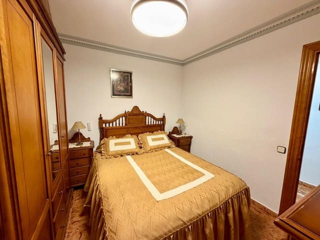 3 slaapkamer Flat te koop in Aguadulce (Almeria), Roquetas de Mar met garage - € 450.000 (Ref: 10011567)