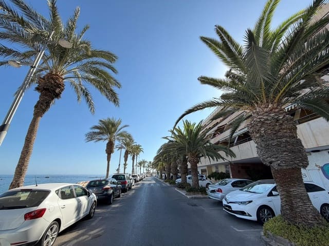 3 slaapkamer Flat te koop in Aguadulce (Almeria), Roquetas de Mar met garage - € 450.000 (Ref: 10011567)