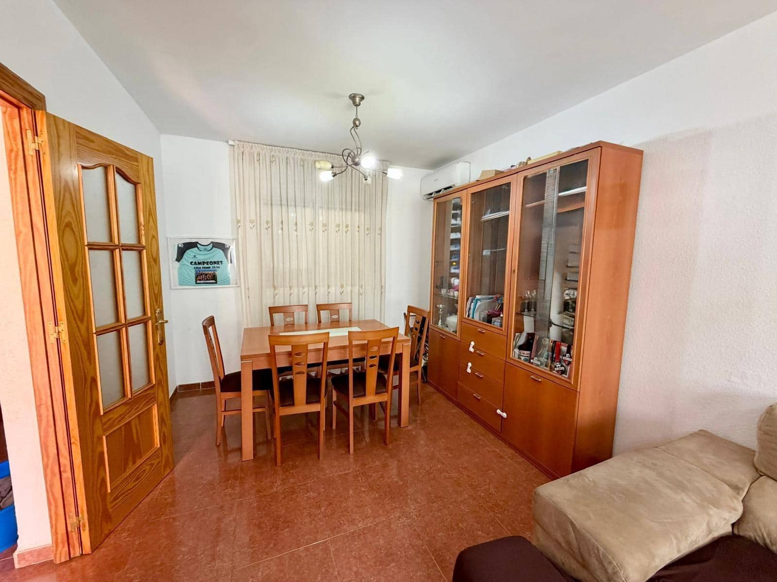 4 bedroom Terraced Villa for sale in Roquetas de Mar with garage - € 157,000 (Ref: 10013102)