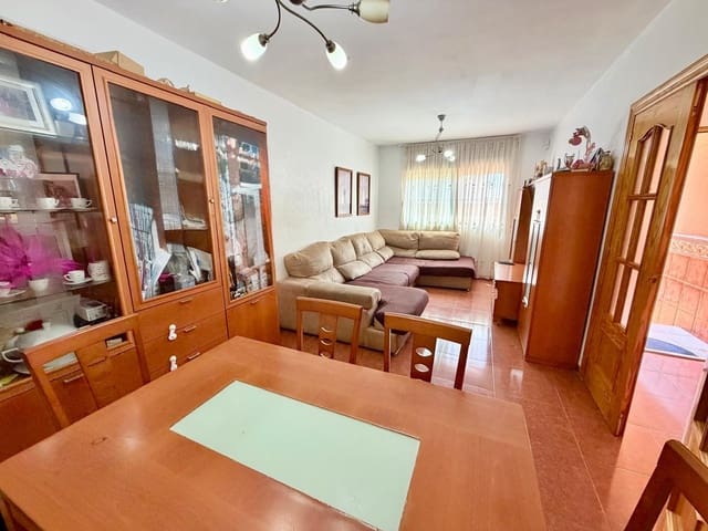 4 bedroom Terraced Villa for sale in Roquetas de Mar with garage - € 157,000 (Ref: 10013102)