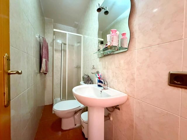 4 bedroom Terraced Villa for sale in Roquetas de Mar with garage - € 157,000 (Ref: 10013102)