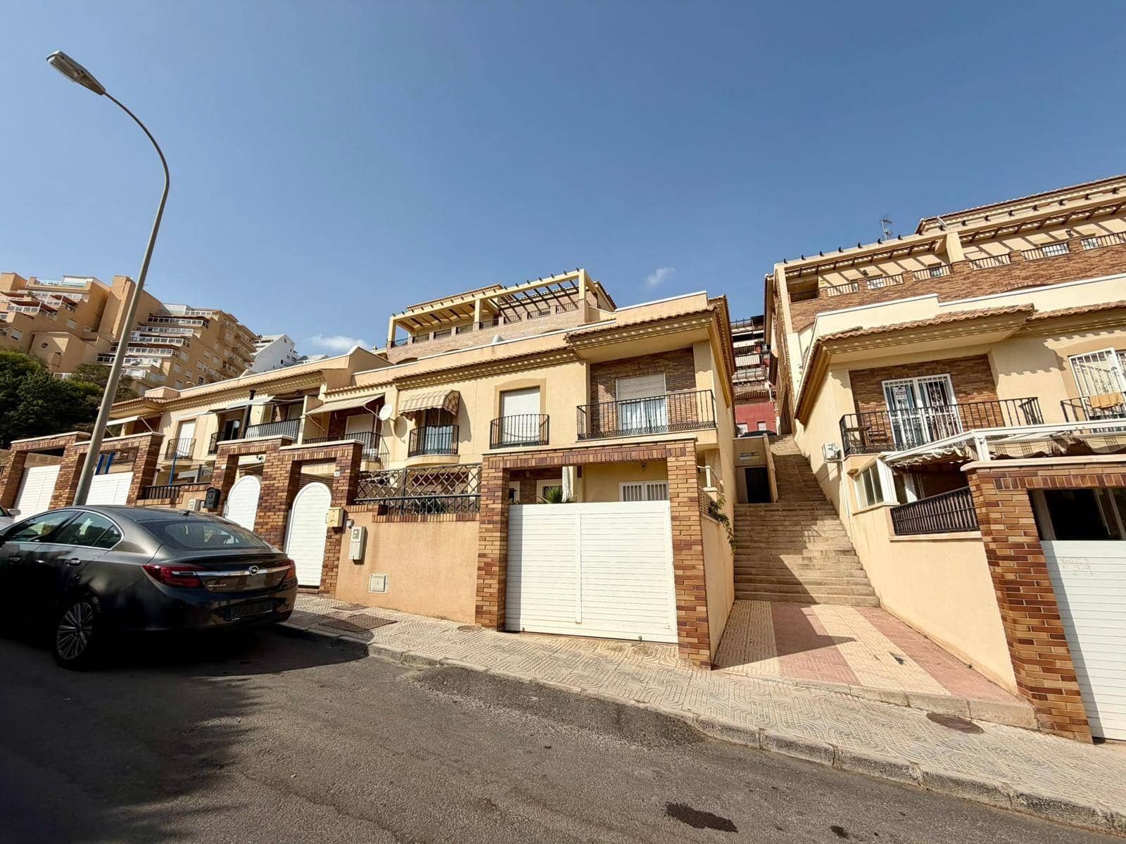 4 bedroom Terraced Villa for rent in Aguadulce (Almeria) with pool - € 1,200 (Ref: 10021039)