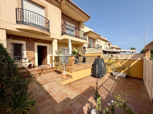 4 makuuhuone Rivitalo vuokrattavana paikassa Aguadulce (Almeria), Roquetas de Mar mukana uima-altaan - 1 200 € (Ref: 10021039)