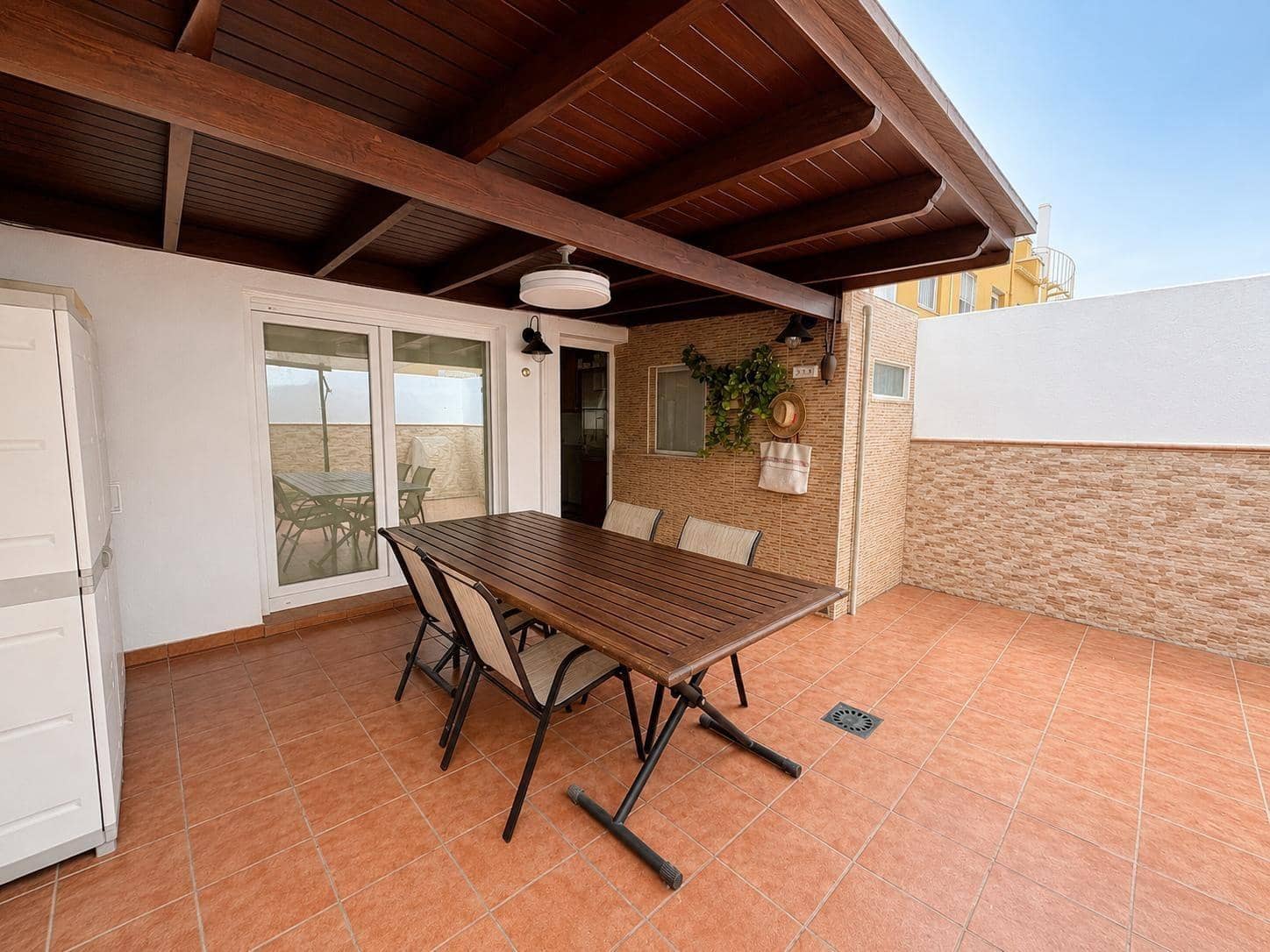 Adosado de 4 habitaciones en Huércal de Almería en venta con garaje - 295.000 € (Ref: 10031739)