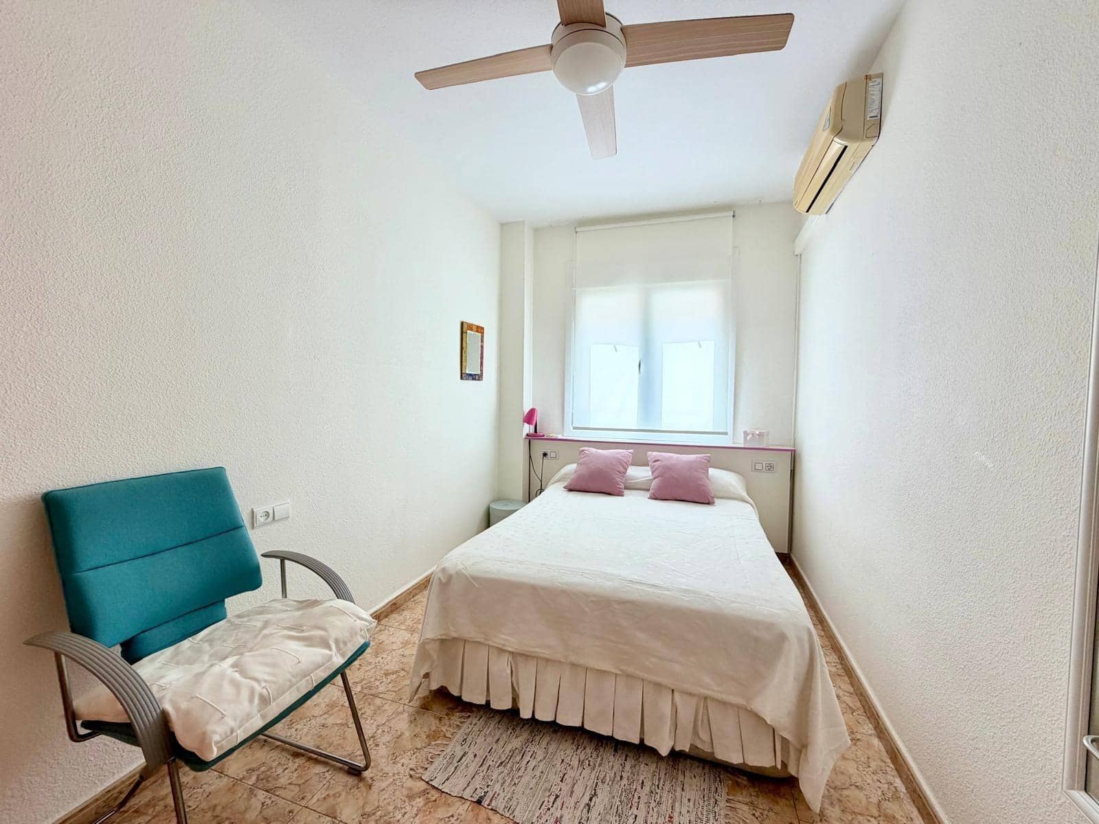 Adosado de 4 habitaciones en Huércal de Almería en venta con garaje - 295.000 € (Ref: 10031739)