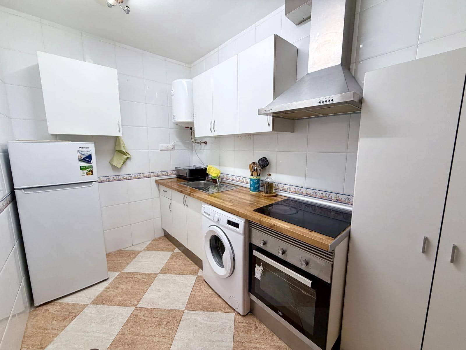Studio à louer à Aguadulce (Almeria) - 480 € (Ref: 10047469)