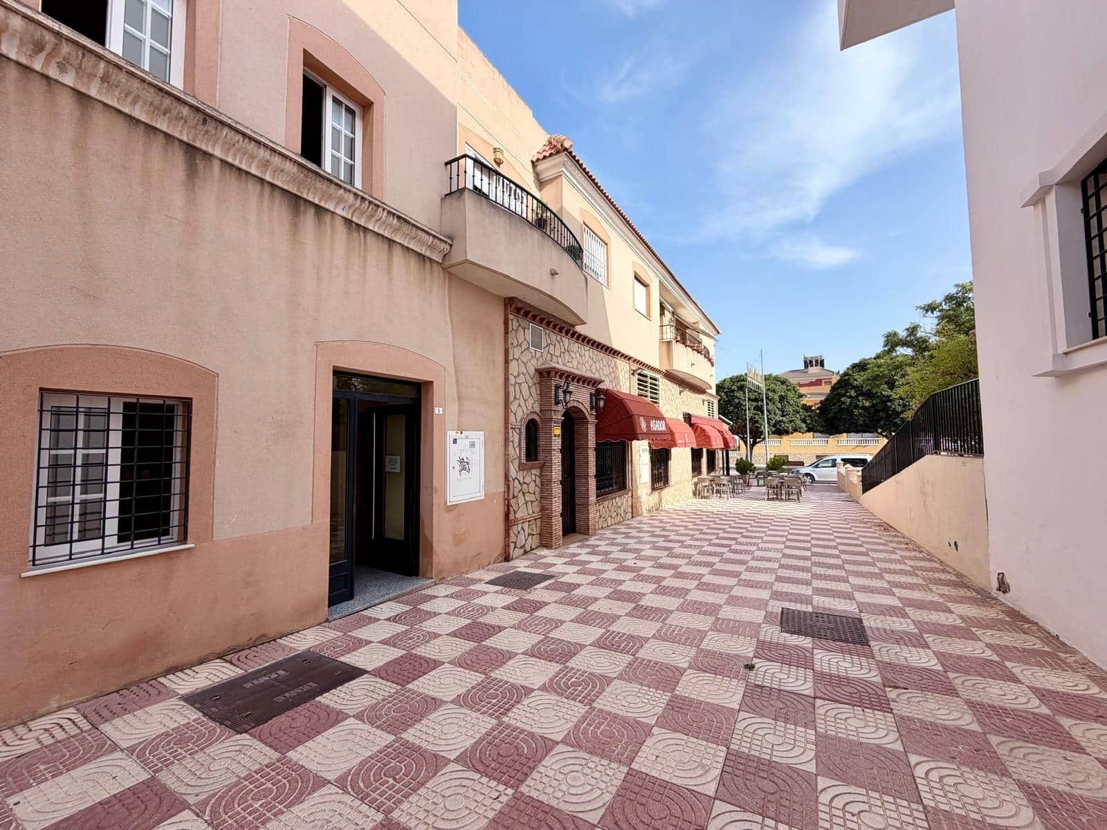 Studio à louer à Aguadulce (Almeria) - 480 € (Ref: 10047469)
