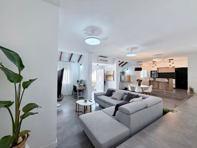 3 chambre Villa/Maison à vendre à Aguadulce (Almeria), Roquetas de Mar avec piscine - 399 000 € (Ref: 10047470)