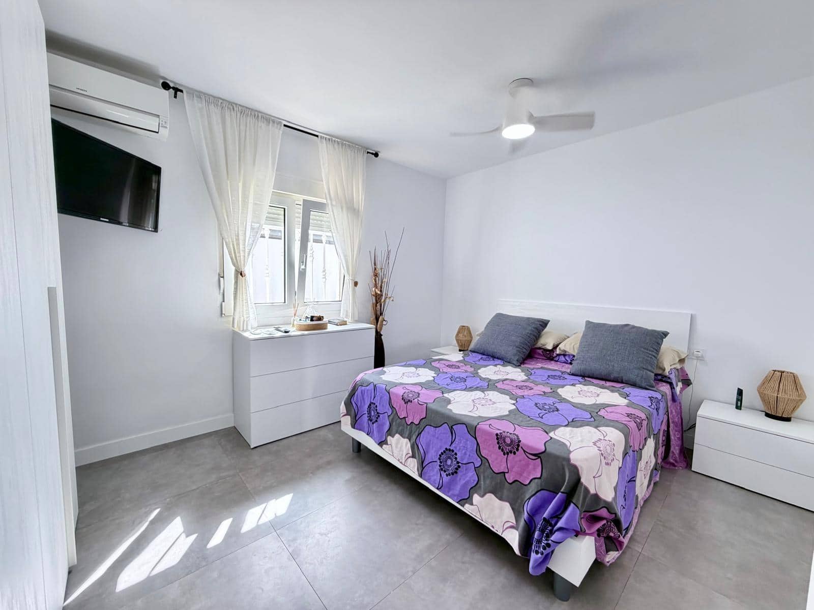 3 chambre Villa/Maison à vendre à Aguadulce (Almeria) avec piscine - 399 000 € (Ref: 10047470)