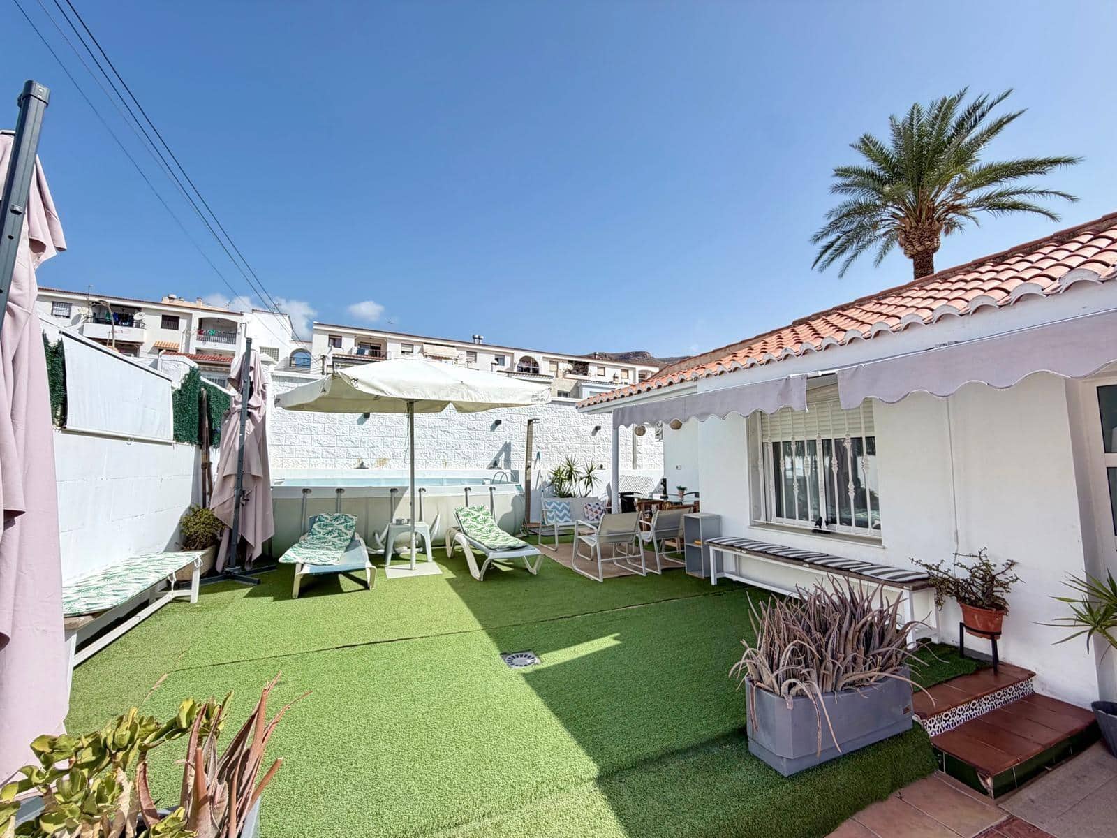 3 chambre Villa/Maison à vendre à Aguadulce (Almeria) avec piscine - 399 000 € (Ref: 10047470)