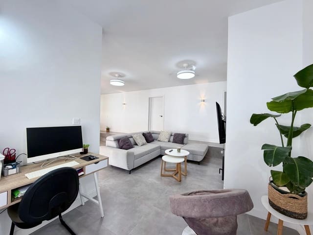3 soverom Villa til salgs i Aguadulce (Almeria), Roquetas de Mar med svømmebasseng - € 399 000 (Ref: 10047470)