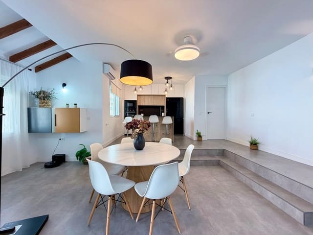 3 soverom Villa til salgs i Aguadulce (Almeria), Roquetas de Mar med svømmebasseng - € 399 000 (Ref: 10047470)