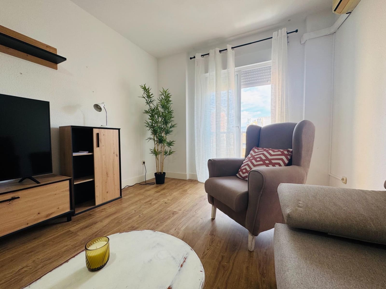 1 quarto Apartamento para arrendar em Almeria cidade - 800 € (Ref: 10115778)