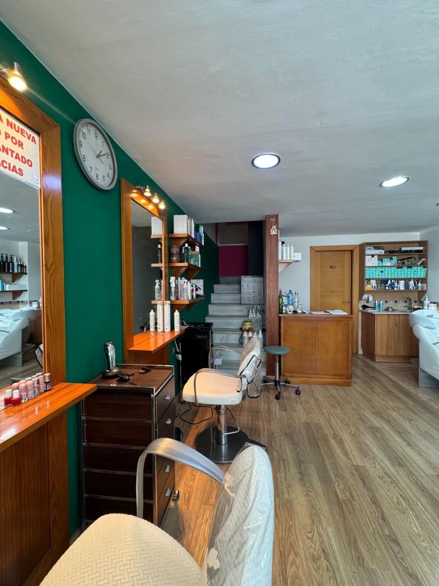 Commerciale in vendita in Almeria citta - 65.000 € (Rif: 10120046)