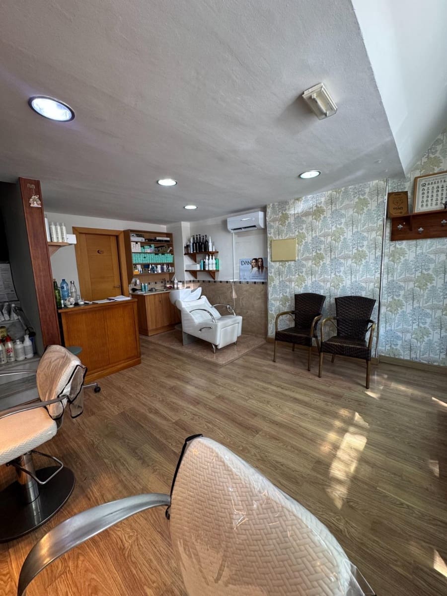 Commerciale in vendita in Almeria citta - 65.000 € (Rif: 10120046)