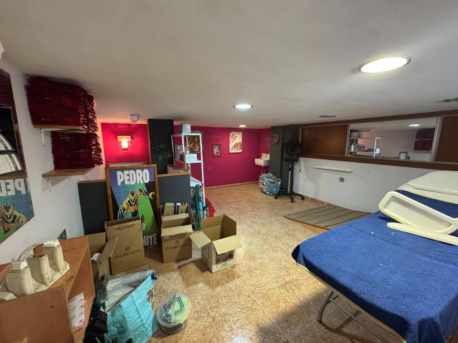 Commerciale in vendita in Almeria citta - 65.000 € (Rif: 10120046)
