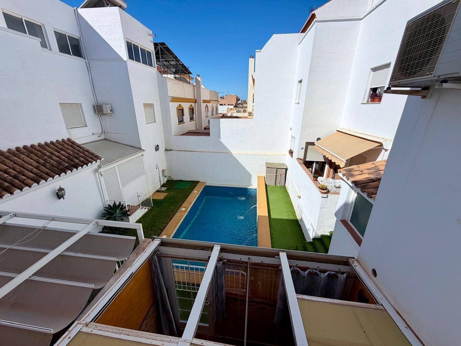 4 bedroom Terraced Villa for sale in Aguadulce (Almeria) with pool garage - € 354,000 (Ref: 10162341)